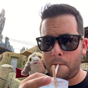 Meet your Posher, Gregory